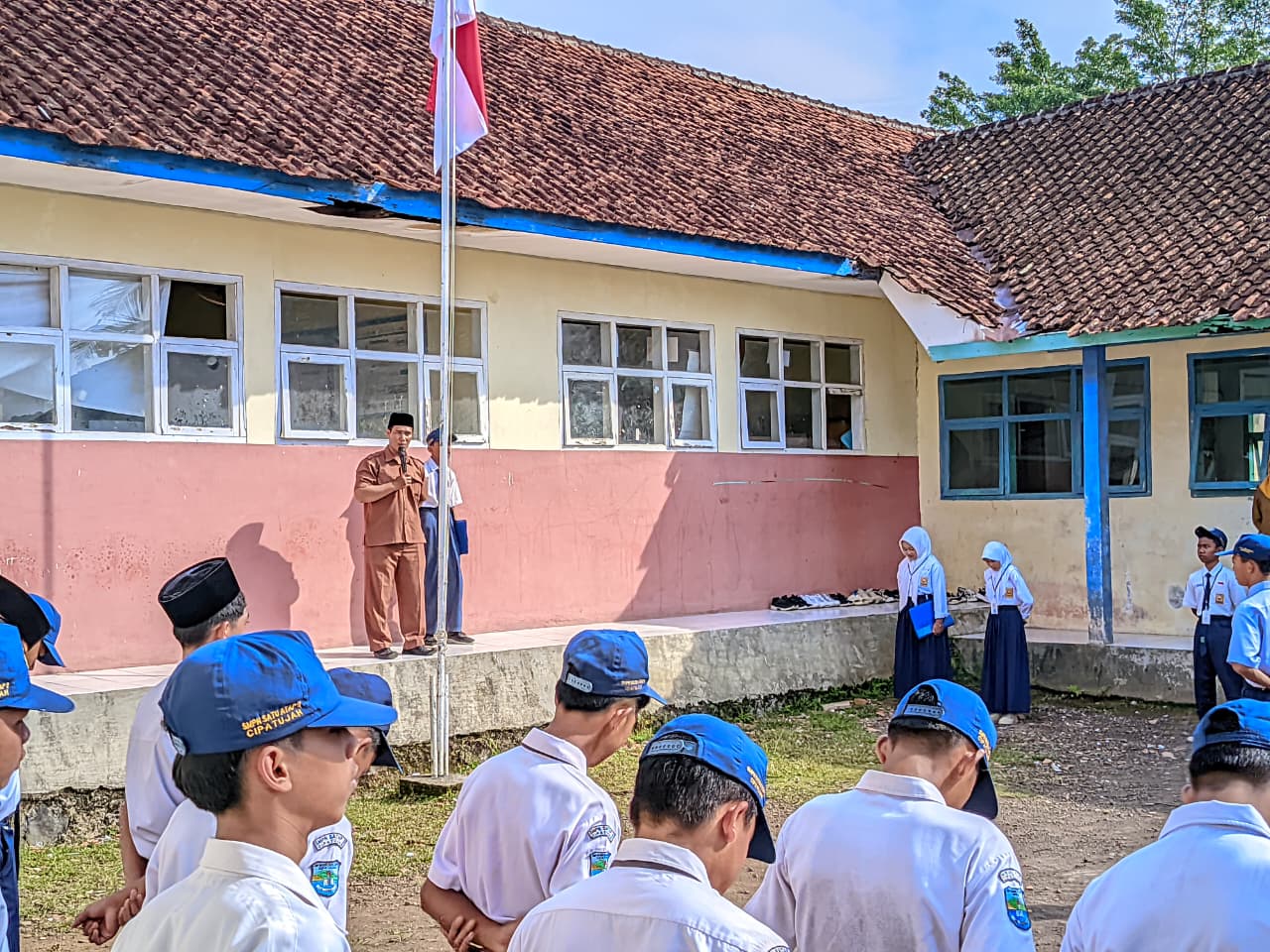 Kegiatan Upacara Bendera Merah Putih 